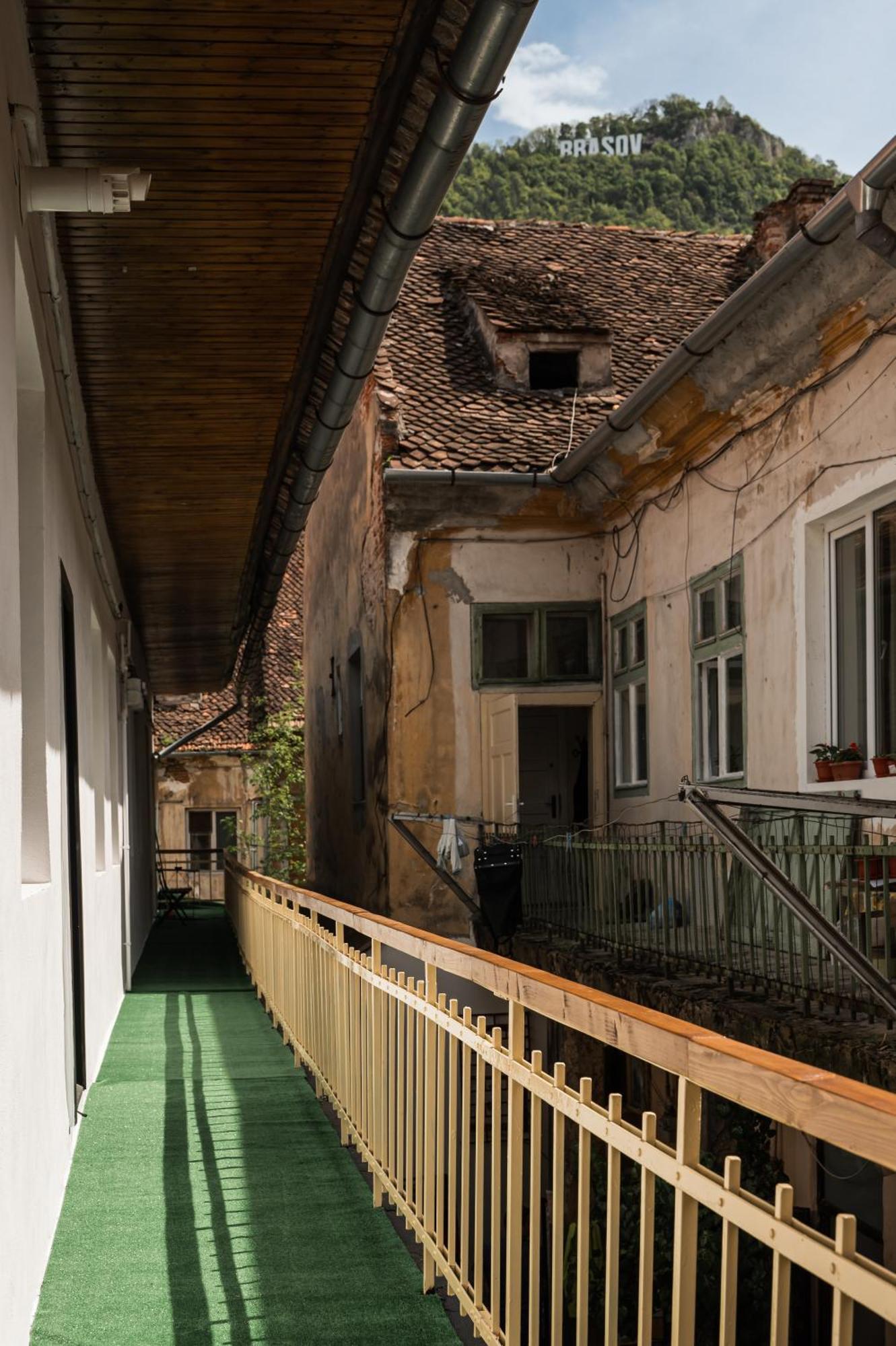 Moodee Suite - Piata Sfatului Braşov Extérieur photo